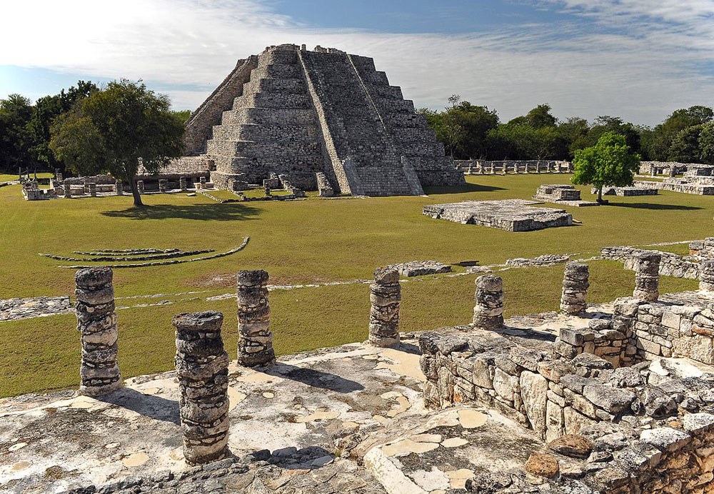 Conoce el sitio arqueológico Mayapan Playas de Mexico