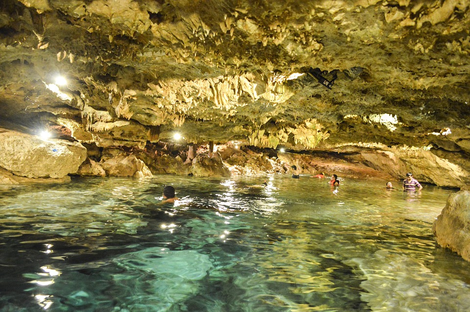Sitios turísticos para conocer y nadar en Yucatán 